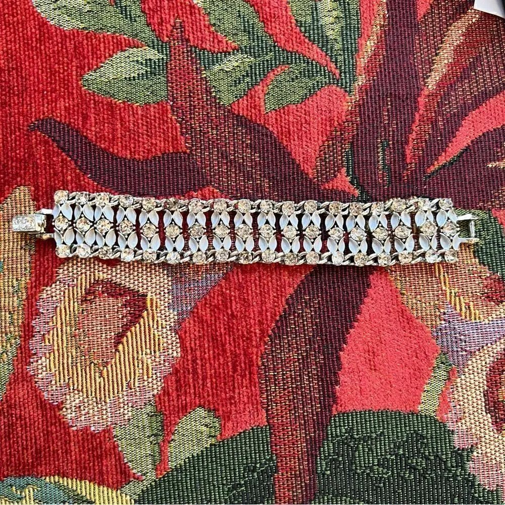 Vintage Silver Rhinestone Petal Link Bracelet